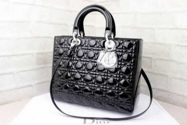 Replica christian dior bag pricesReplica bags for menReplica bag for men.